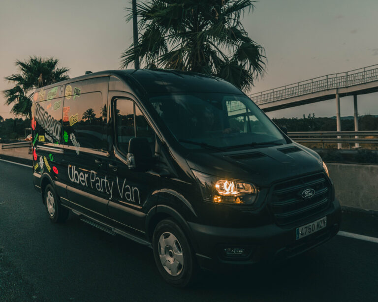 UBER PARTY VAN IBIZA